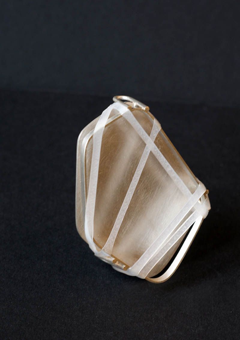 Broche — Bandage, vue 1