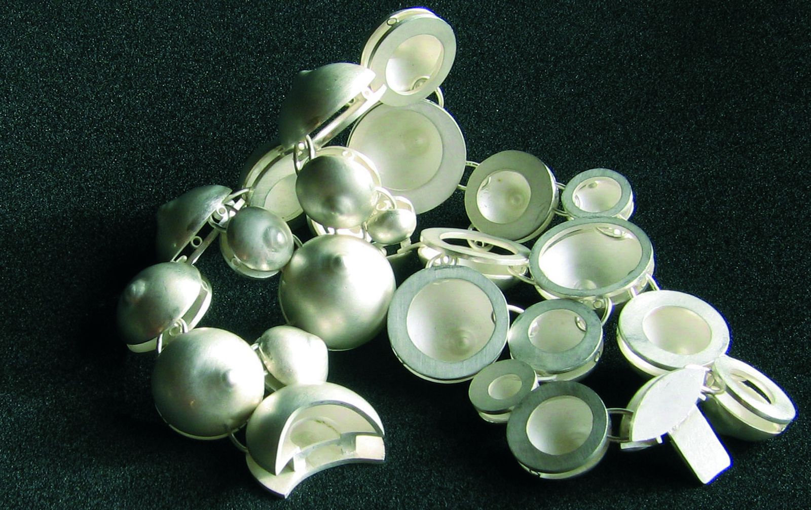 Bracelet — Cellule, vue 1