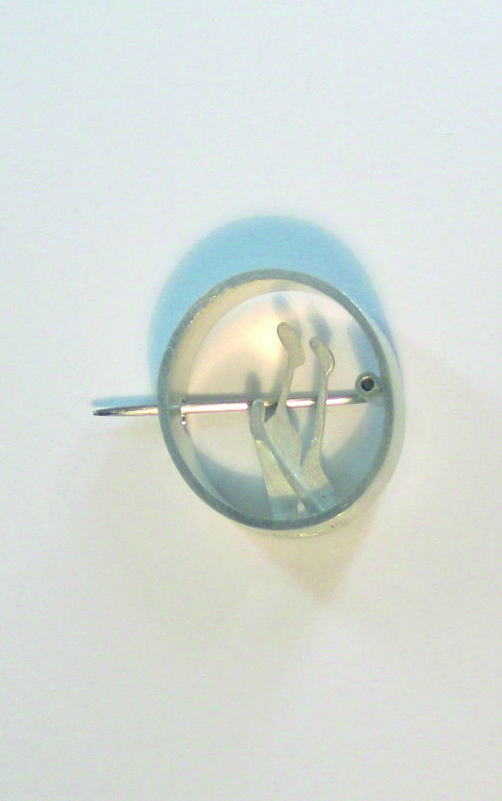 Broche — People, vue 4